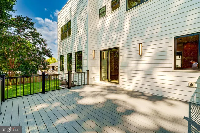 $2,649,888 | 506 Kingsley Road Southwest, Vienna, VA 22180