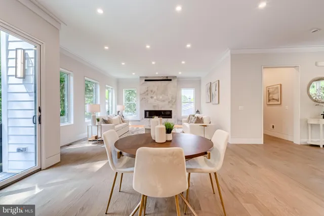 $2,649,888 | 506 Kingsley Road Southwest, Vienna, VA 22180