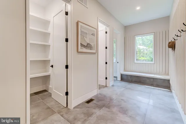 $2,649,888 | 506 Kingsley Road Southwest, Vienna, VA 22180