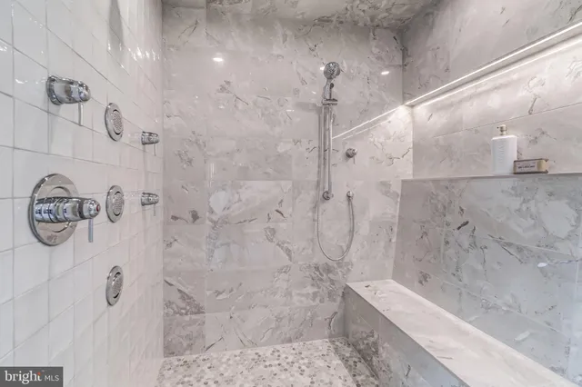 $2,649,888 | 506 Kingsley Road Southwest, Vienna, VA 22180