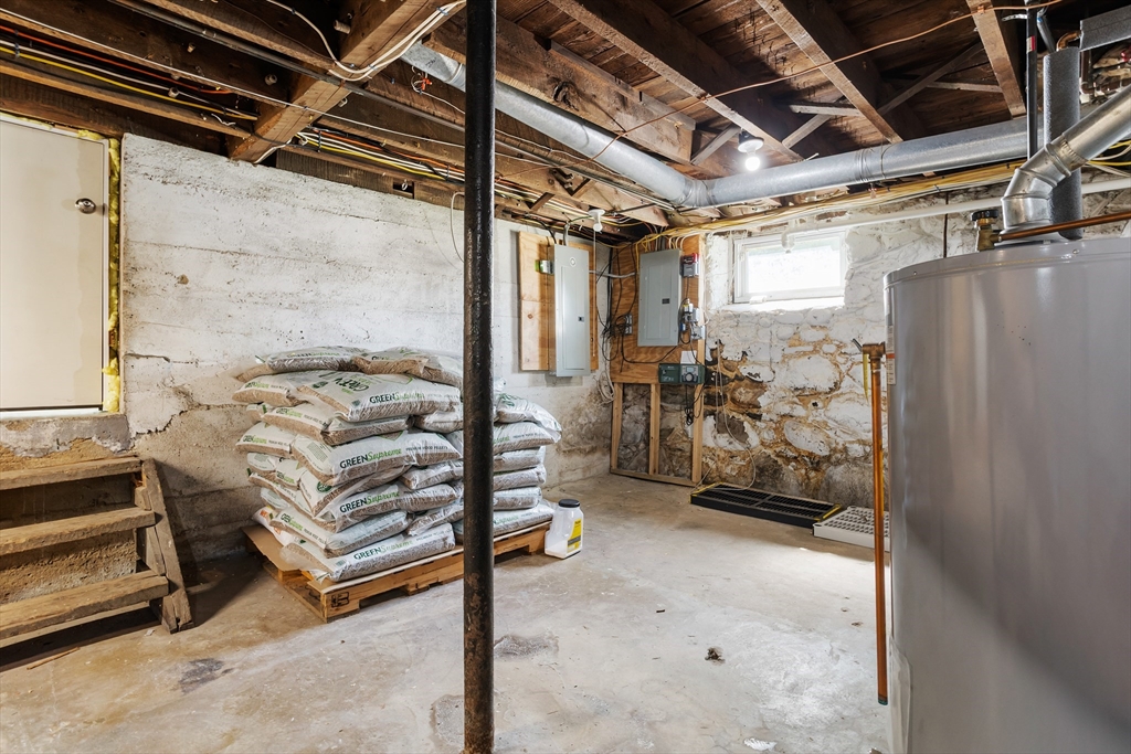 897 Amesbury Road Haverhill, MA 01830 - Photo 33 of 42 Gallery Image 33