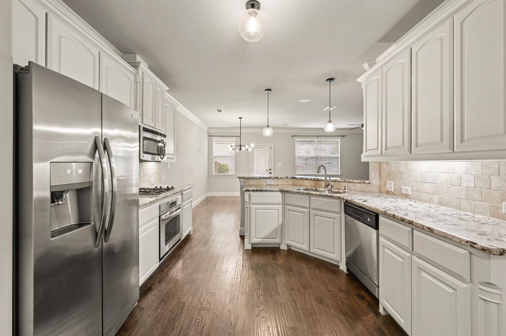 250 Churchill Loop Grapevine, TX 76051 - Photo 16 of 38