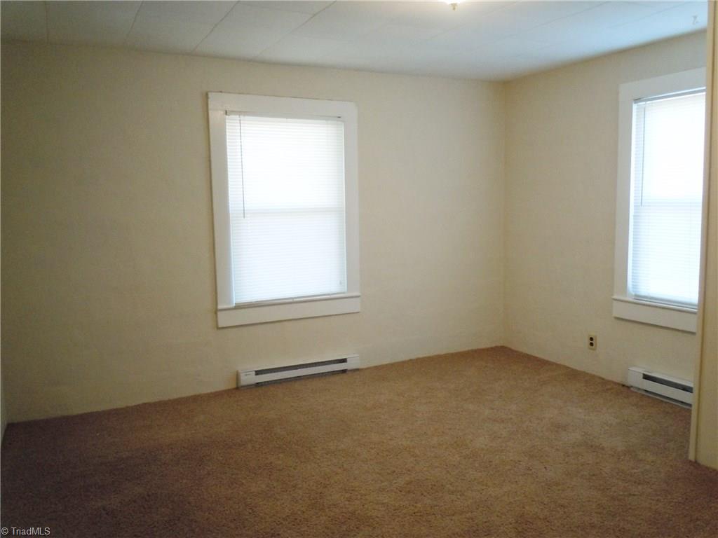 4945 McGee Road Walkertown, NC 27051 - Photo 4 of 18 Gallery Image 4