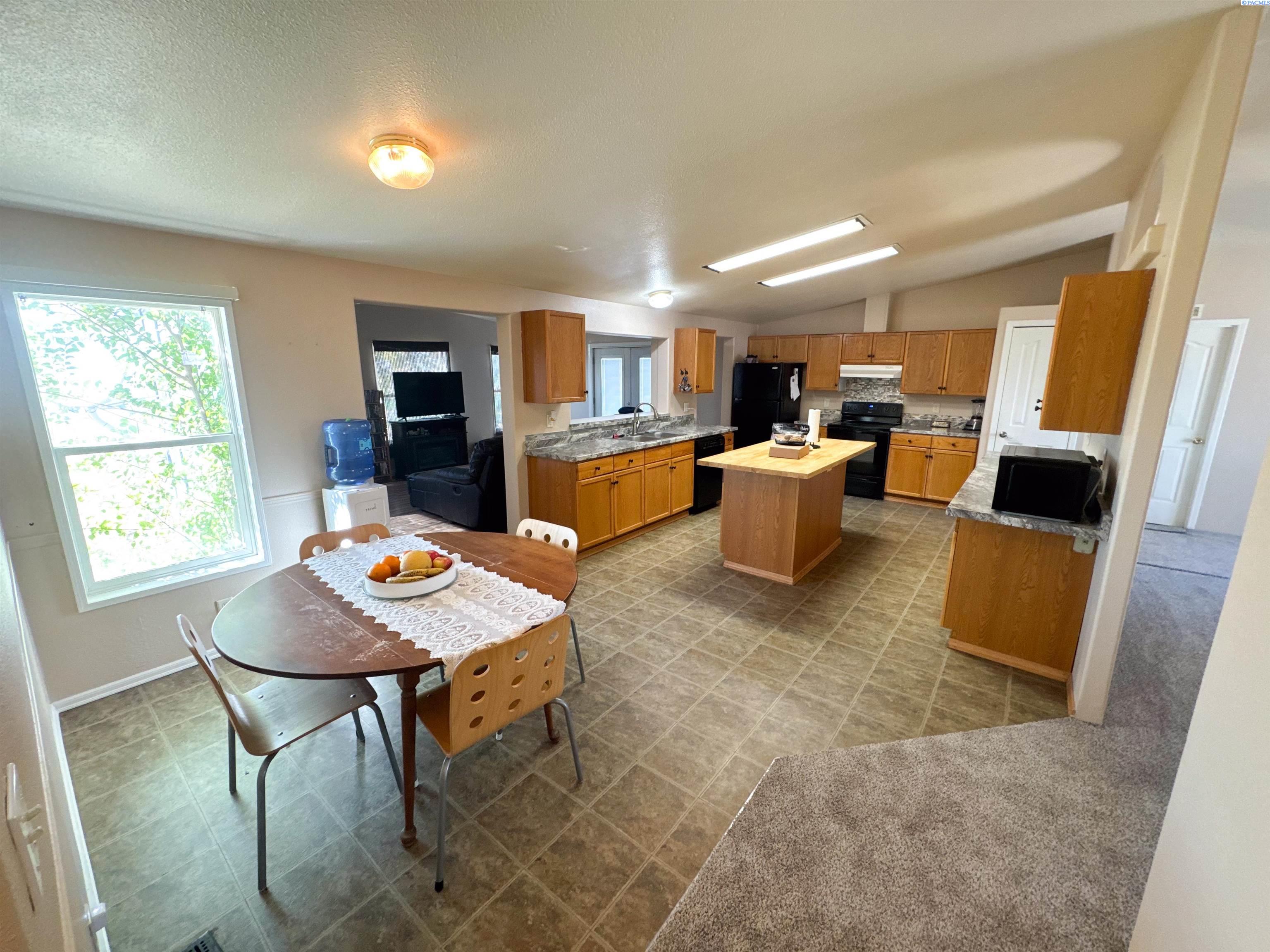 4732 Ringold Road Eltopia, WA 99330 - Photo 23 of 46 Gallery Image 23