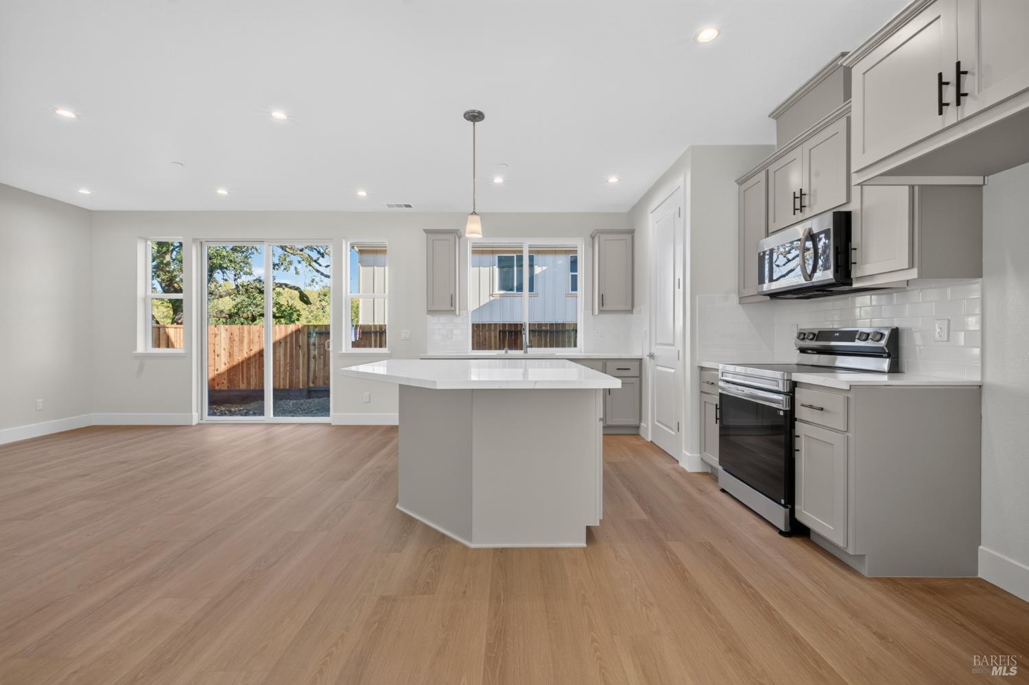 2450 Linwood Avenue Santa Rosa, CA 95404 - Photo 20 of 67 Gallery Image 20