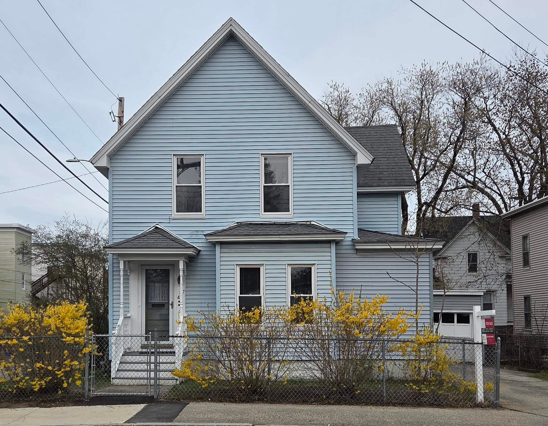 427 Wilson Street Manchester, NH 03103 - Photo 1 of 49