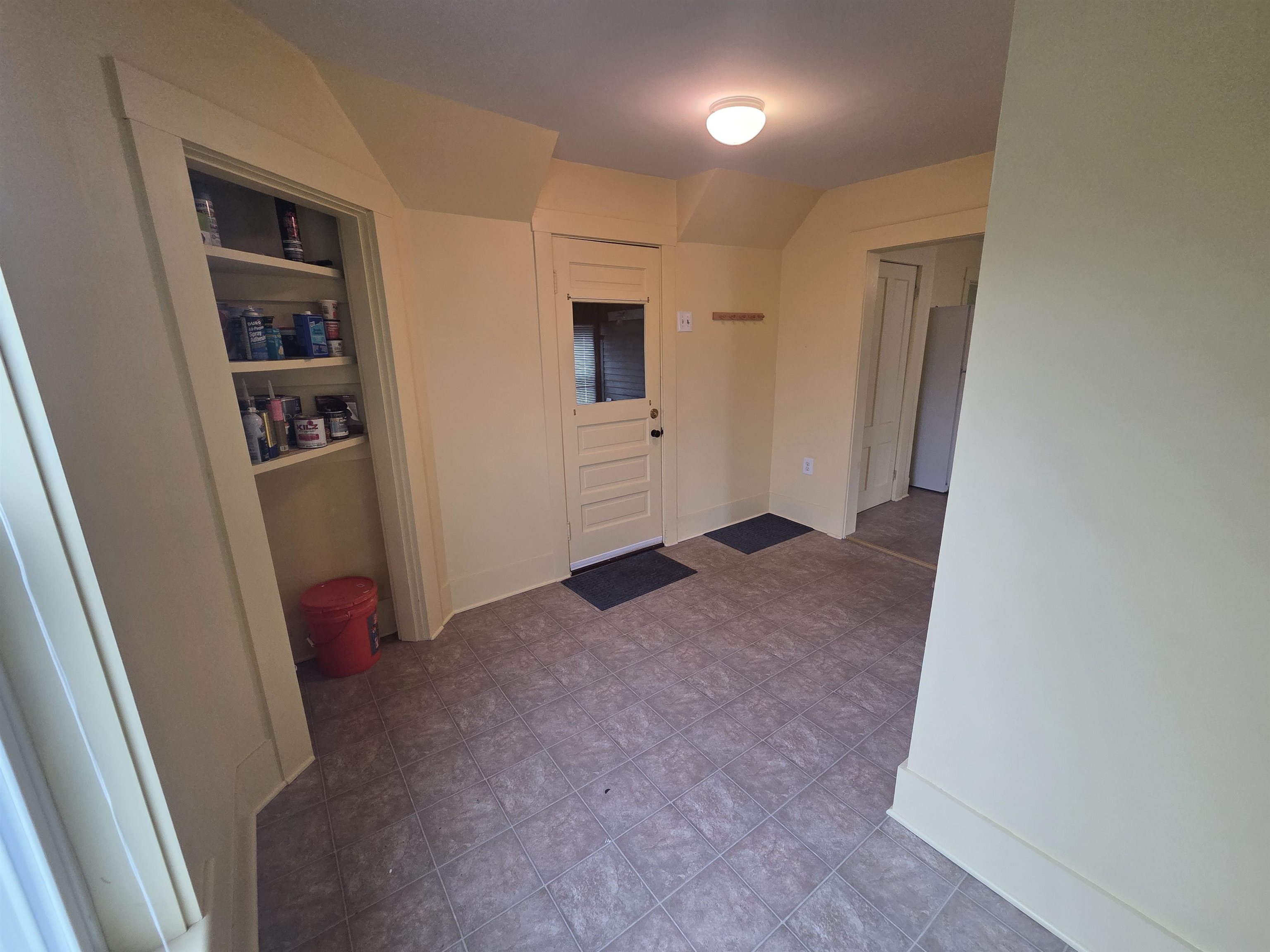 427 Wilson Street Manchester, NH 03103 - Photo 11 of 49