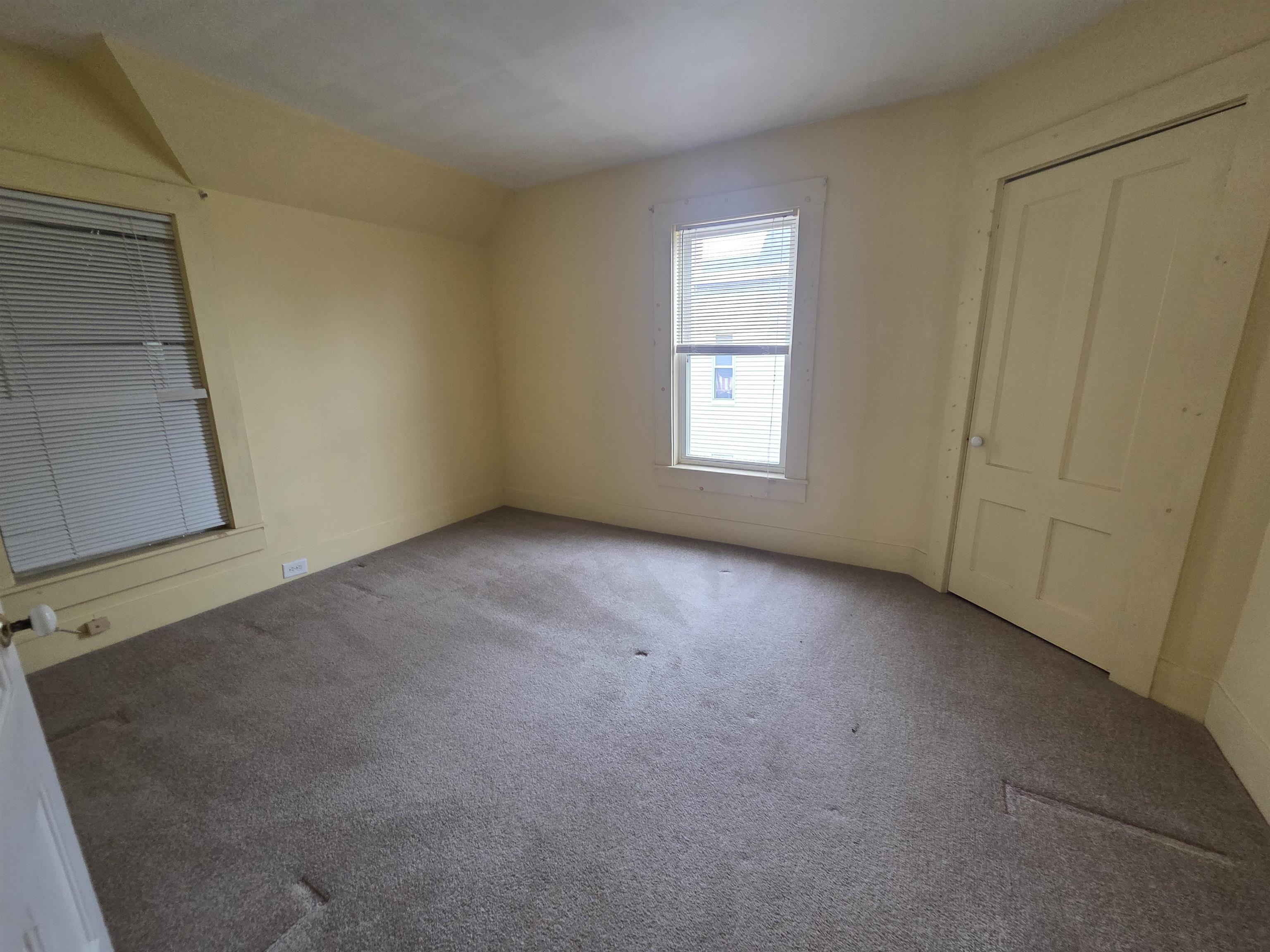 427 Wilson Street Manchester, NH 03103 - Photo 15 of 49