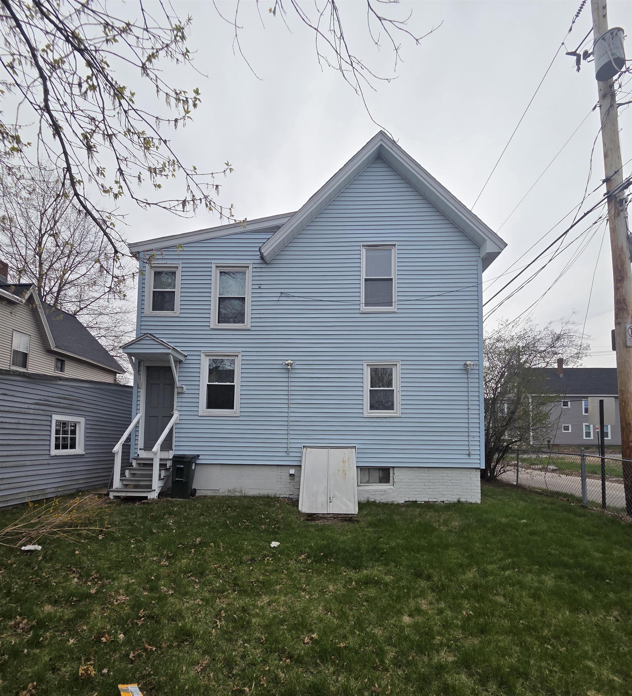 427 Wilson Street Manchester, NH 03103 - Photo 45 of 49
