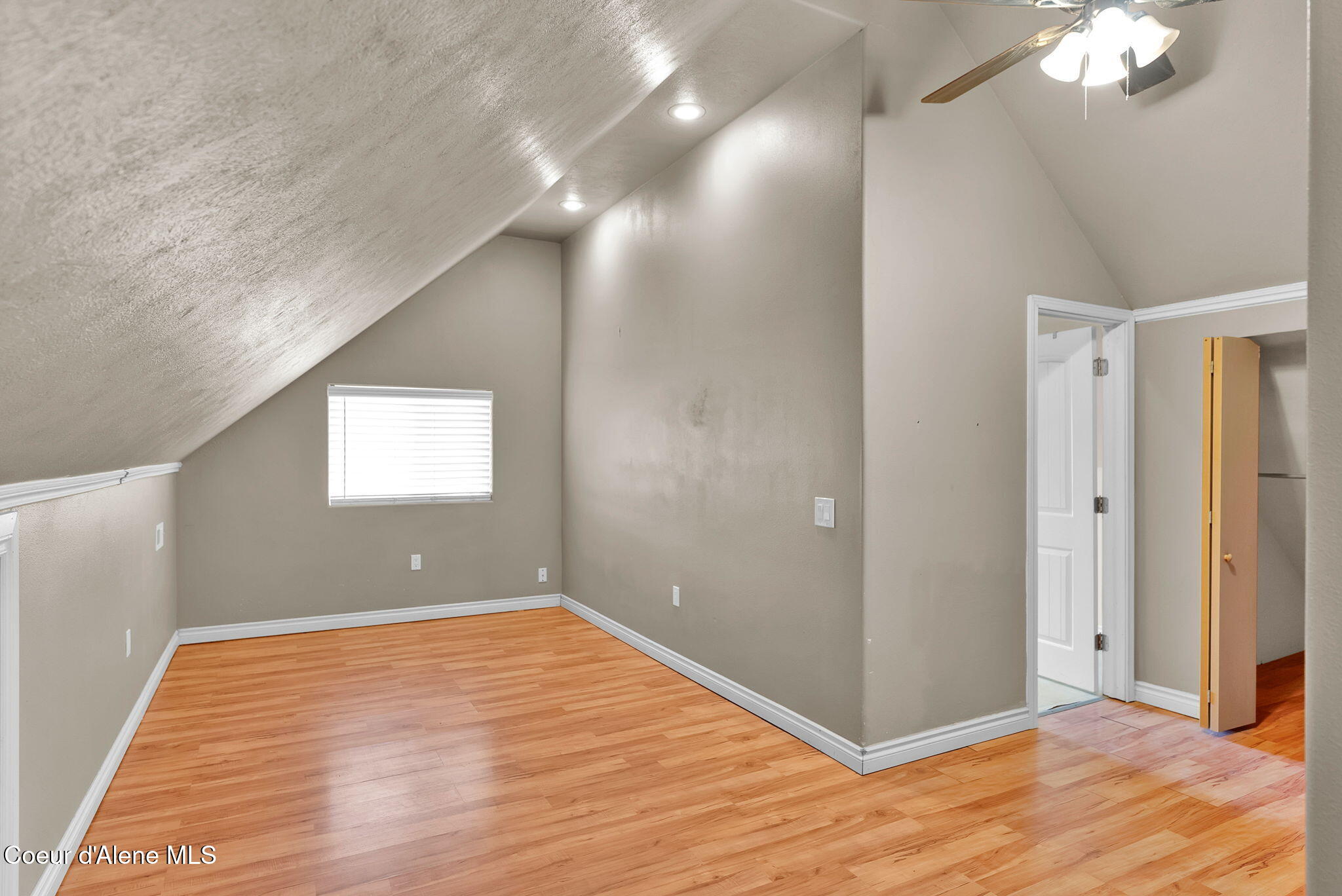 6550 Kelso Lake Road Athol, ID 83801 - Photo 17 of 32 22-web-or-mls-SkyLight - Kelso (Rheannon