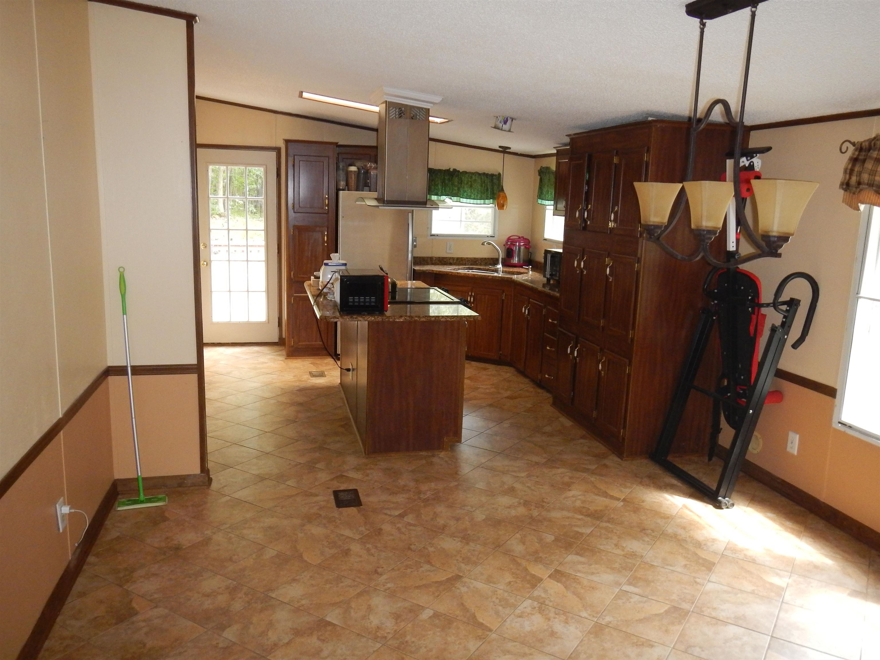 394 Thorofare Road Crimora, VA 24431 - Photo 7 of 16 Gallery Image 7