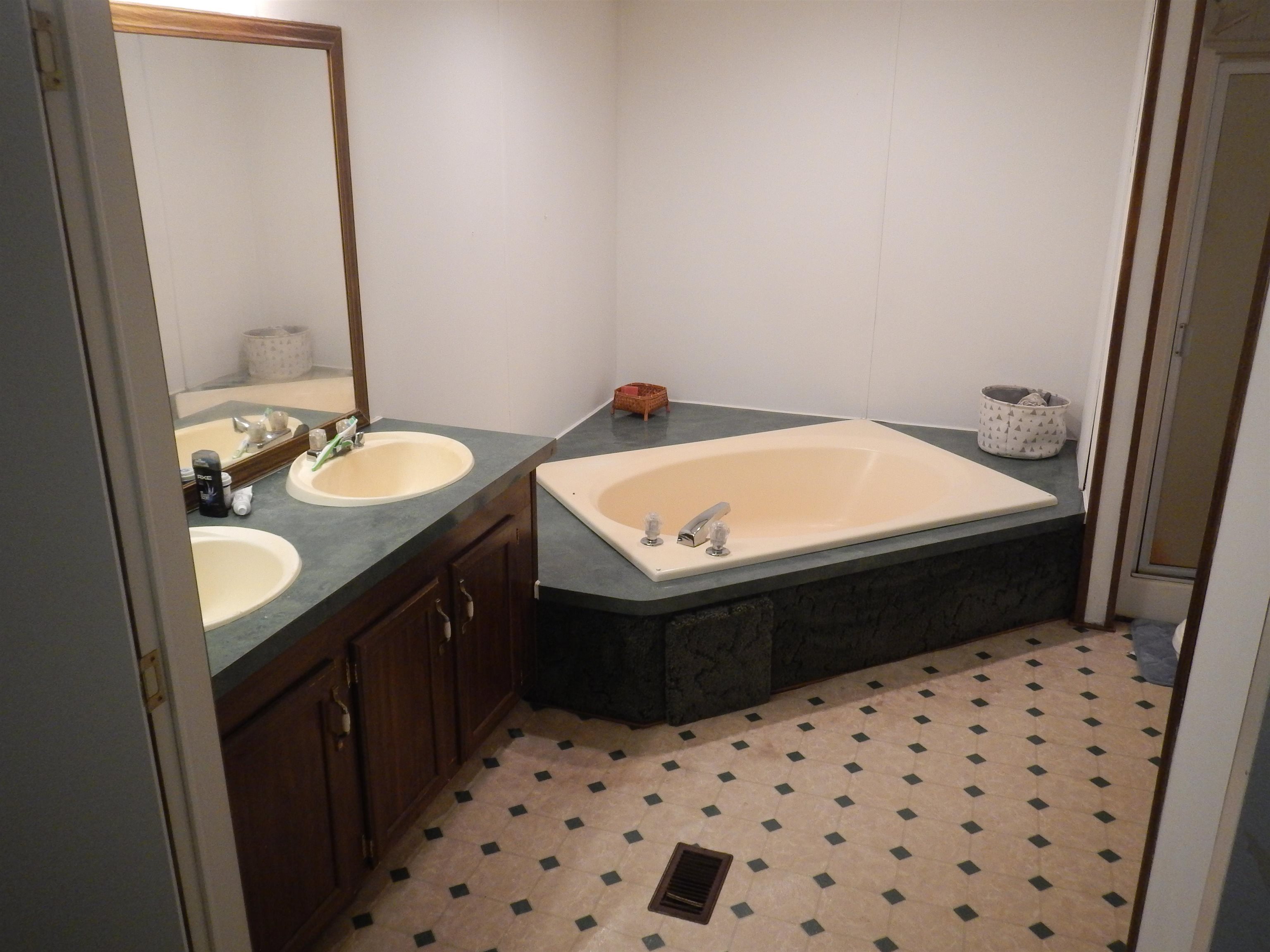 394 Thorofare Road Crimora, VA 24431 - Photo 10 of 16 Gallery Image 10