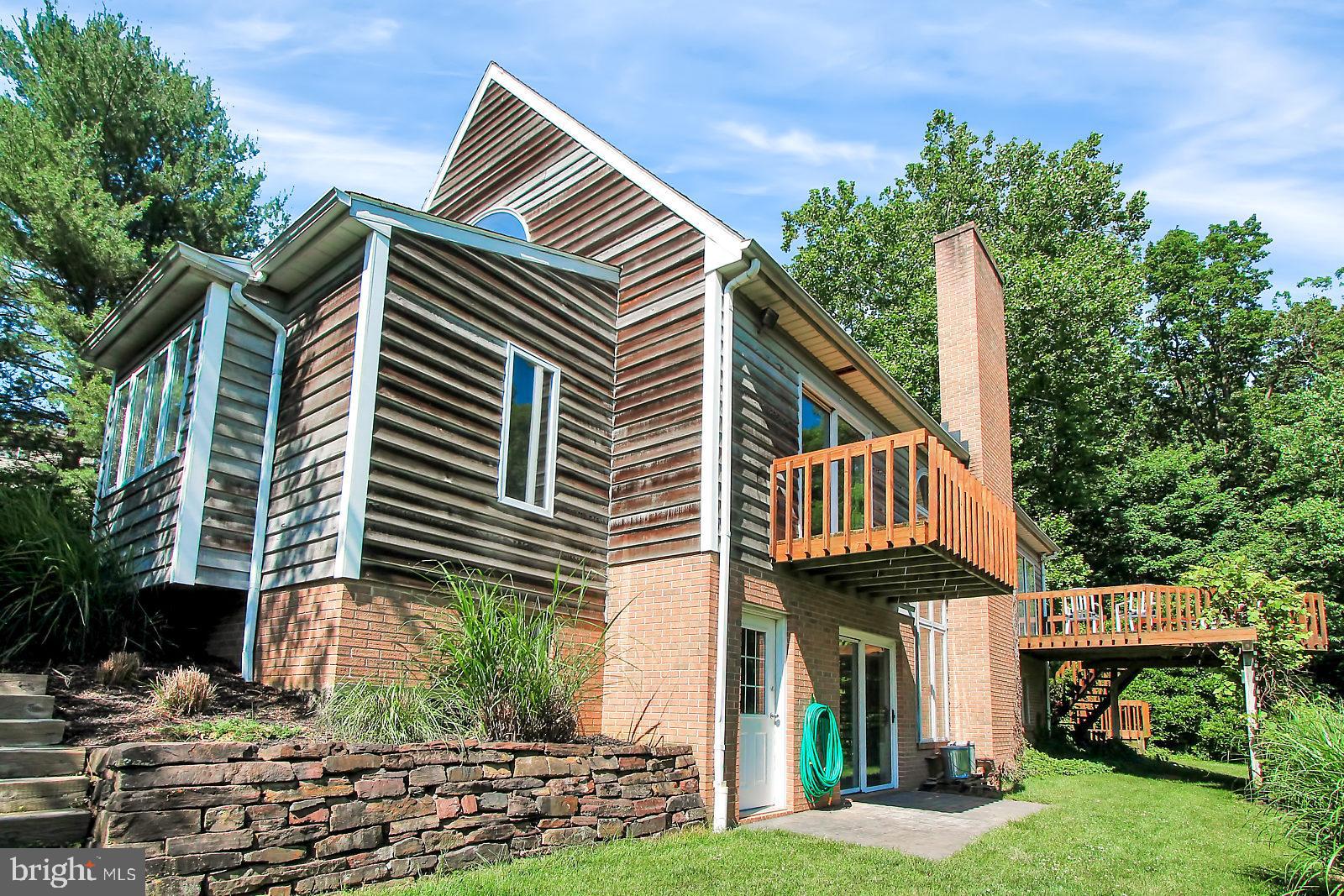 330 Millway Road Ephrata, PA 17522 - Photo 7 of 43 Side View