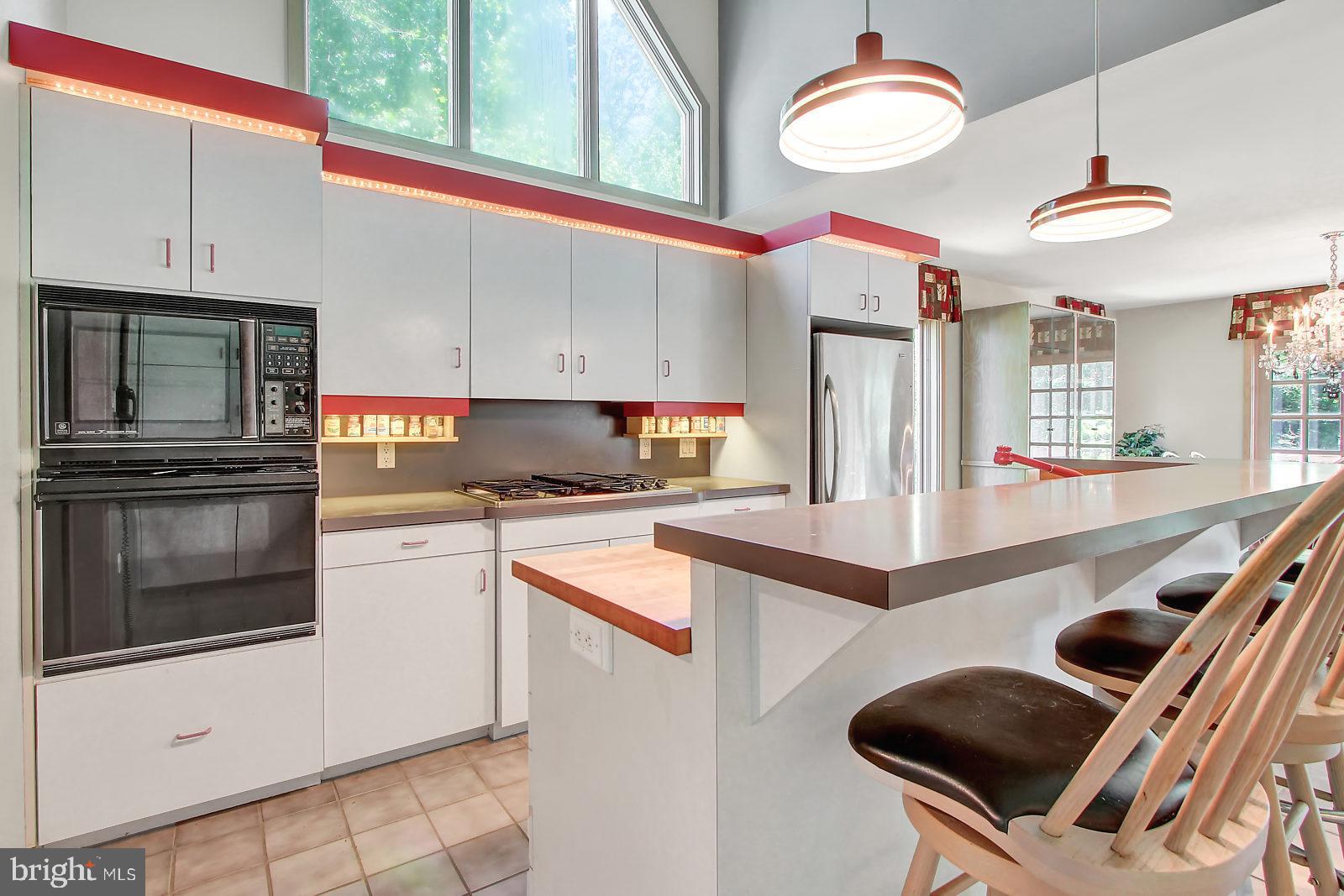 330 Millway Road Ephrata, PA 17522 - Photo 9 of 43 Kitchen