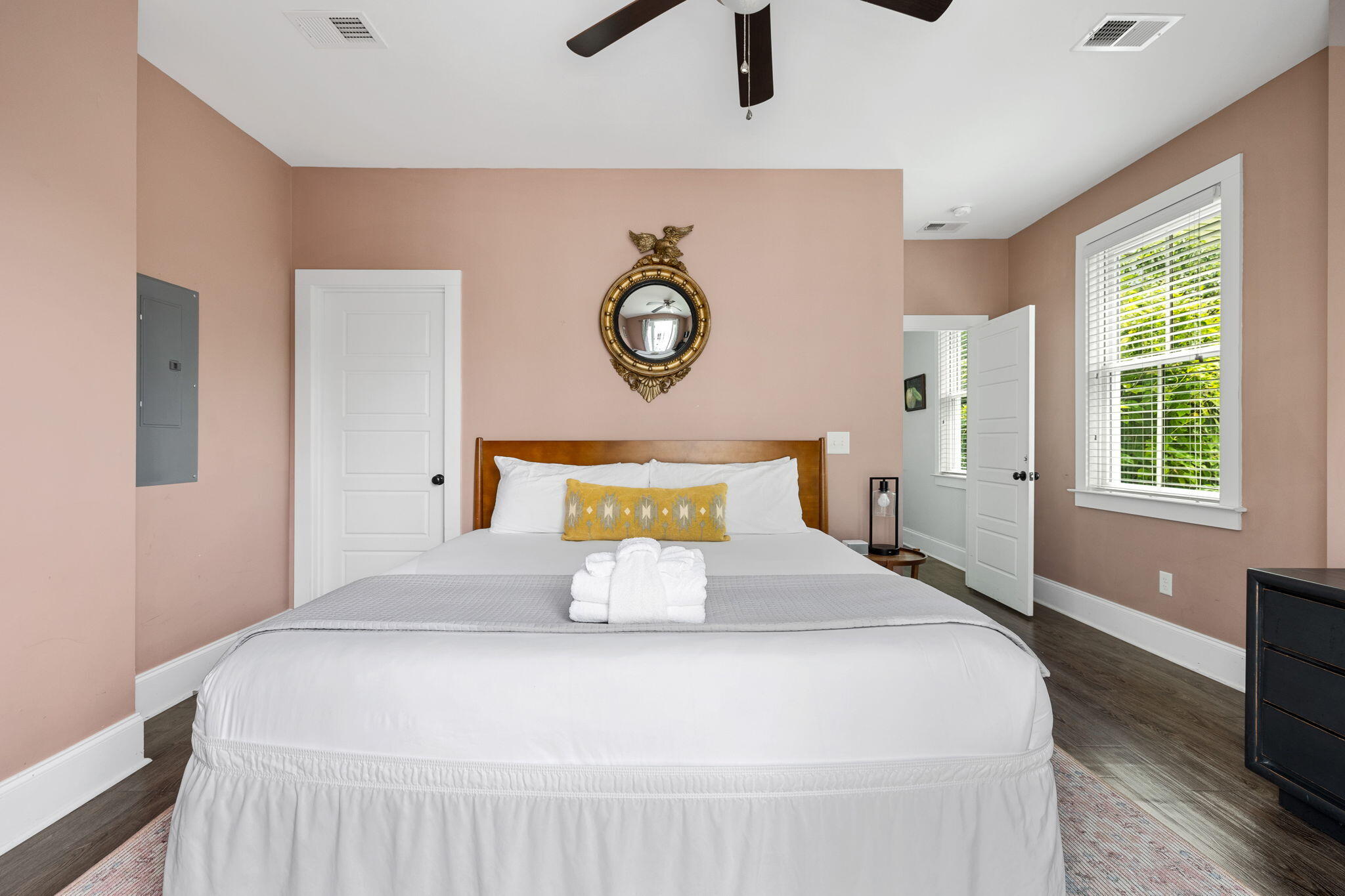 162 Spring Street, Unit D Charleston, SC 29403 - Photo 11 of 24