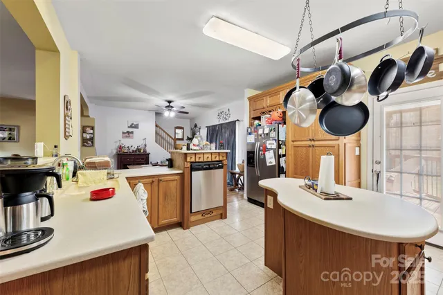 $730,000 | 1581 Rhyne Road, Dallas, NC 28034