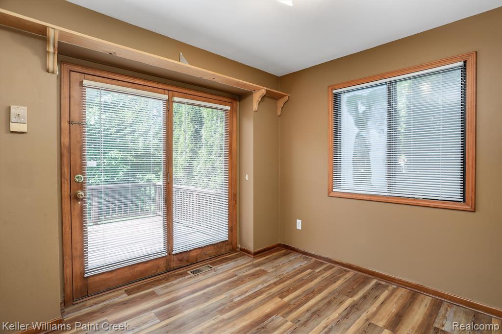 2616 Eastern Avenue Rochester Hills, MI 48307 - Photo 7 of 28