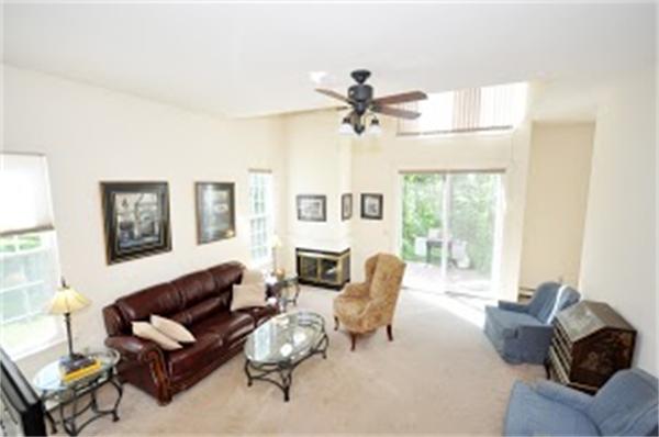 311 Ridgefield Circle, Unit A Clinton, MA 01510 - Photo 4 of 10 Gallery Image 4