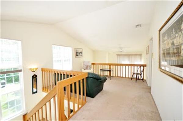 311 Ridgefield Circle, Unit A Clinton, MA 01510 - Photo 5 of 10 Gallery Image 5