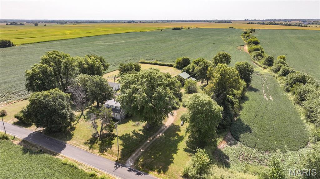 27025 Sunderland Road Jerseyville, IL 62052 - Photo 1 of 44