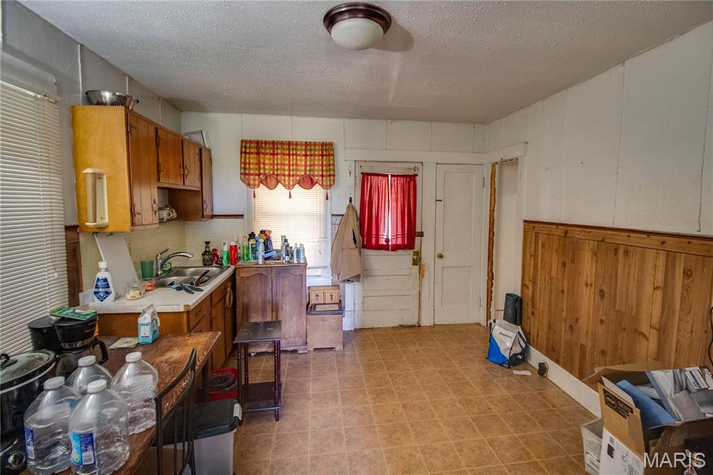 27025 Sunderland Road Jerseyville, IL 62052 - Photo 17 of 44