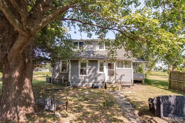 $147,583 | 27025 Sunderland Road, Jerseyville, IL 62052