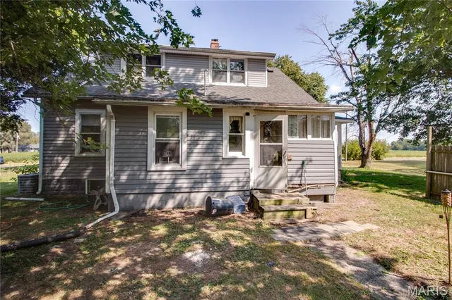 $147,583 | 27025 Sunderland Road, Jerseyville, IL 62052