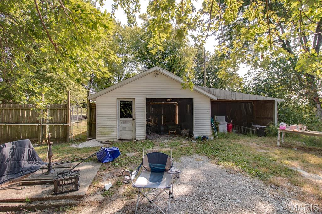 27025 Sunderland Road Jerseyville, IL 62052 - Photo 34 of 44