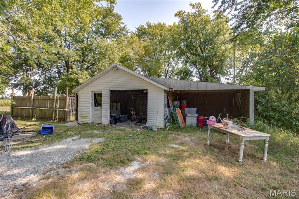 27025 Sunderland Road Jerseyville, IL 62052 - Photo 35 of 44