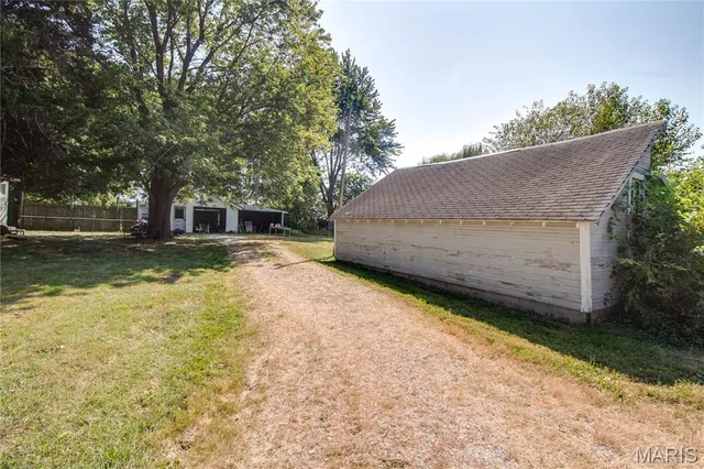 $147,583 | 27025 Sunderland Road, Jerseyville, IL 62052
