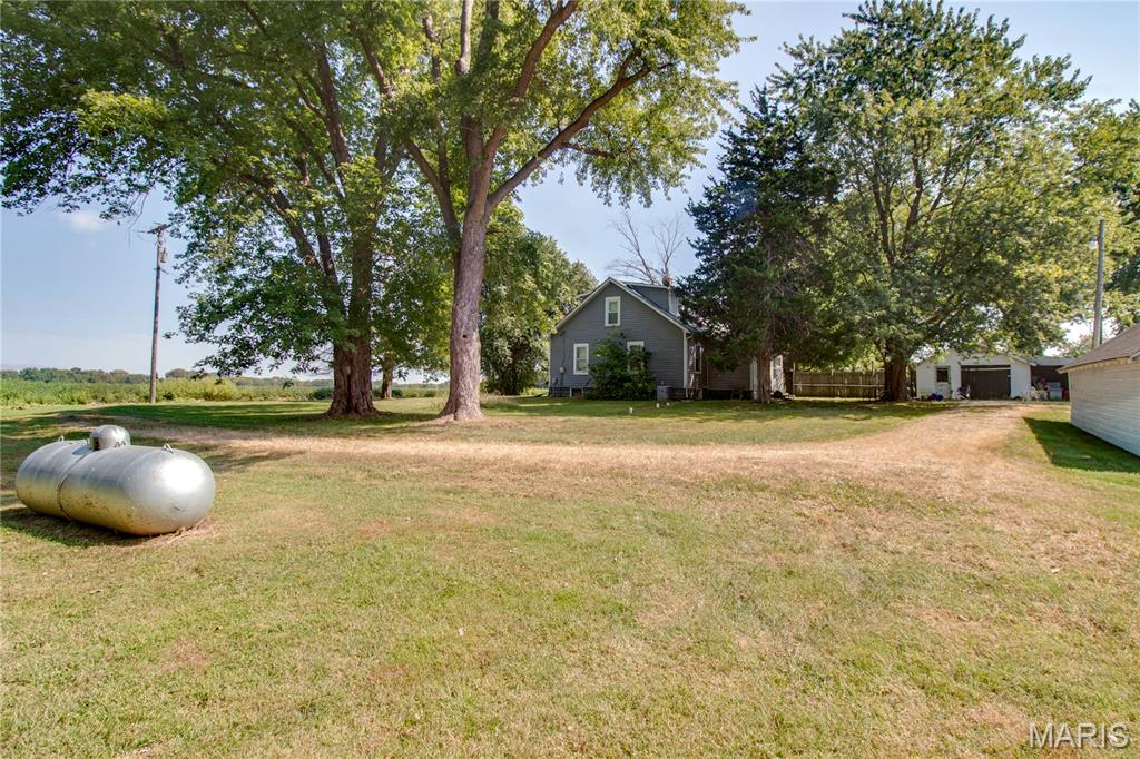 27025 Sunderland Road Jerseyville, IL 62052 - Photo 39 of 44