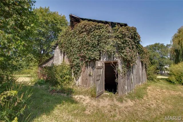 $147,583 | 27025 Sunderland Road, Jerseyville, IL 62052