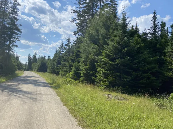 $280,000 | 2 Q Hermit's Point Road, Islesboro, ME 04848