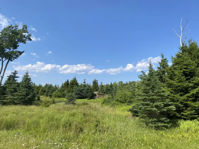 $280,000 | 2 Q Hermit's Point Road, Islesboro, ME 04848