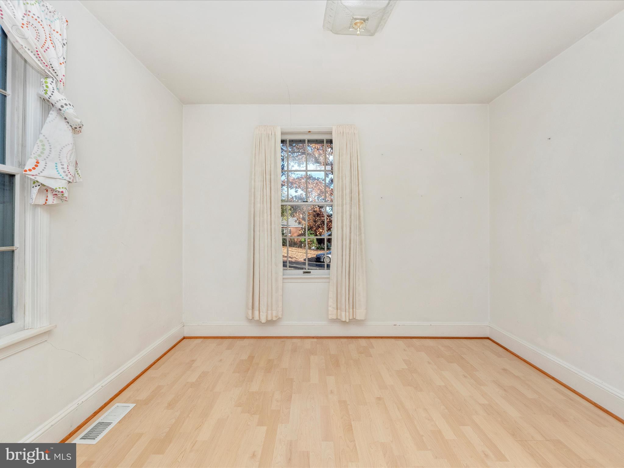 15601 Haynes Road Laurel, MD 20707 - Photo 23 of 53 Bedroom 1