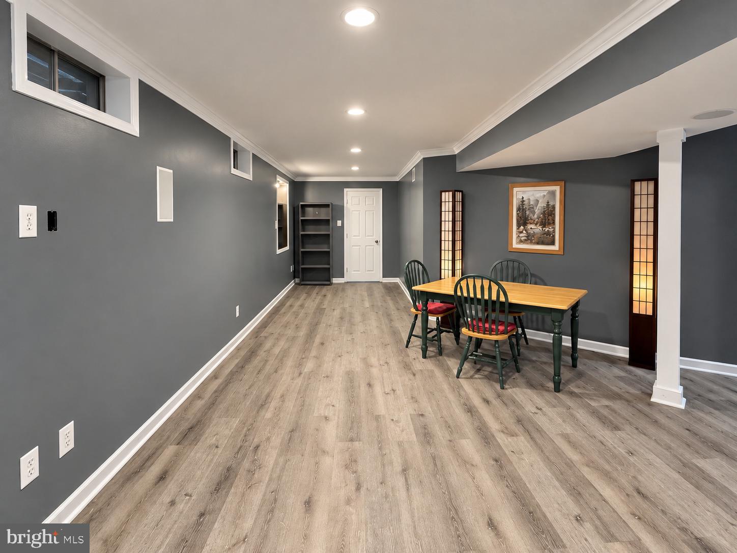 6762 Bronze Post Road Centreville, VA 20121 - Photo 5 of 20 Gallery Image 5