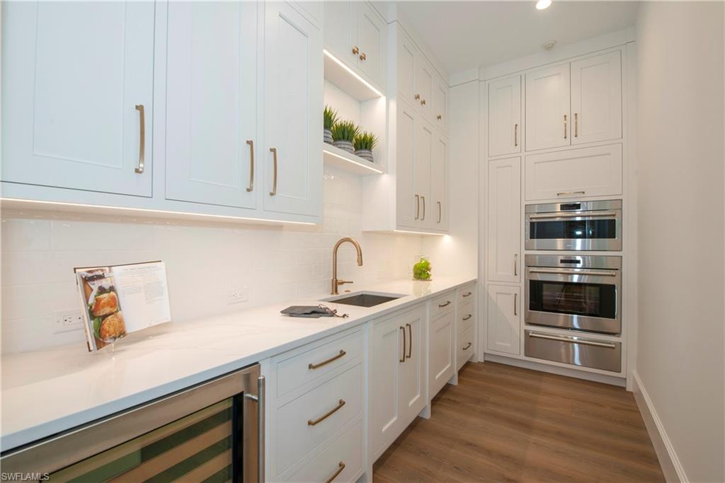 689 Rudder Road Naples, FL 34102 - Photo 12 of 21 Gallery Image 12