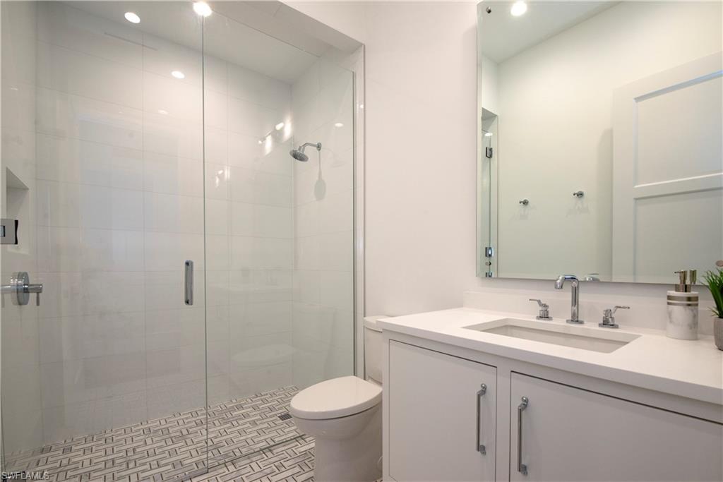 689 Rudder Road Naples, FL 34102 - Photo 17 of 21 Gallery Image 17