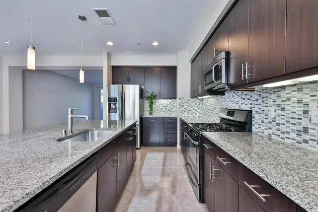 $3,900 | 772 Trunorth Circle, Escondido, CA 92026