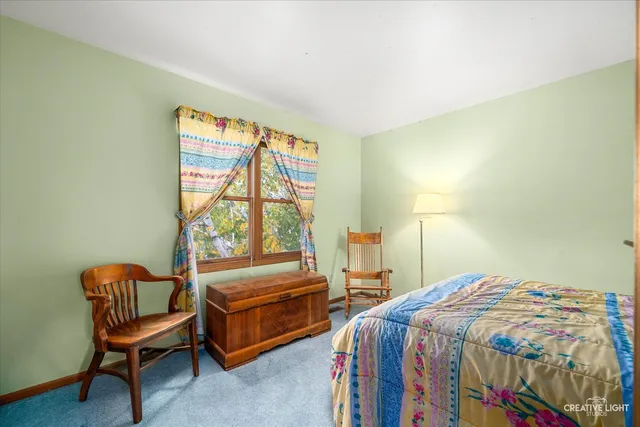 $450,000 | 135 Chesterfield Drive, Oswego, IL 60543