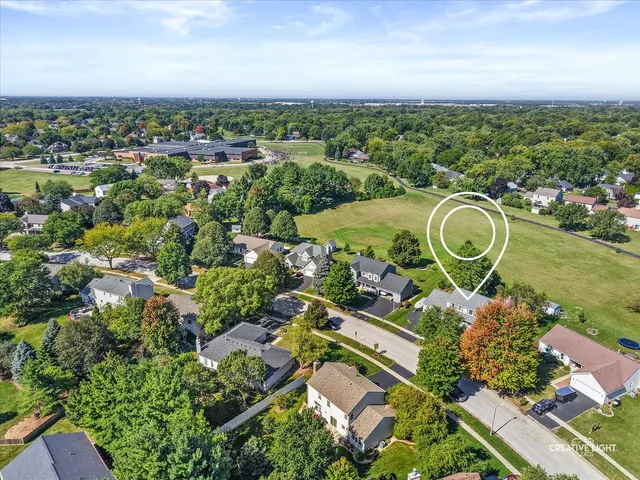 $450,000 | 135 Chesterfield Drive, Oswego, IL 60543