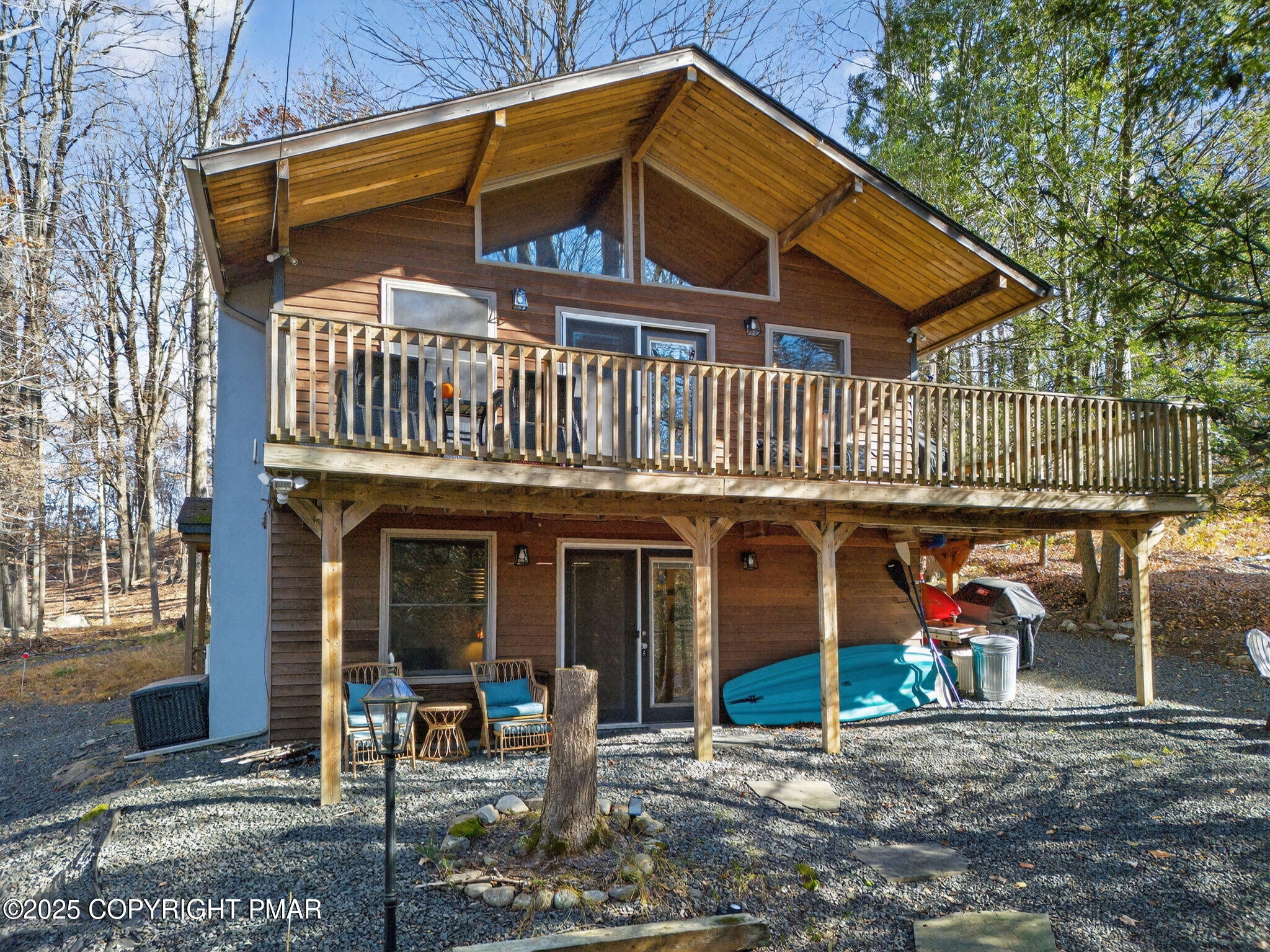 a view of a house with tub and porch