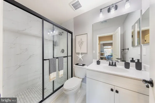 a view of a house with swimming pool and yard