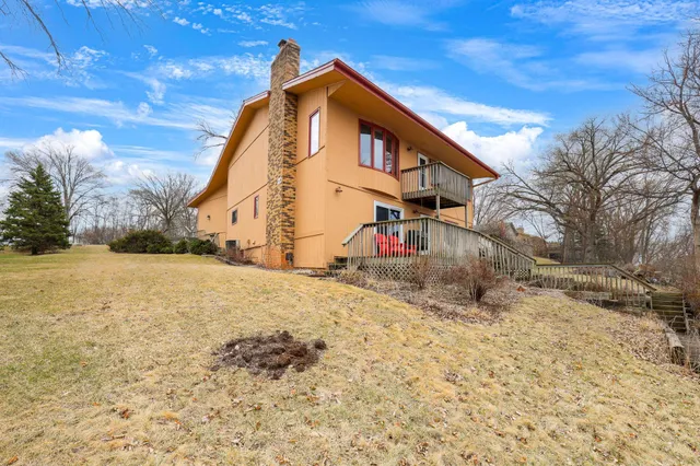 $800,000 | 2680 South Shore Drive, Prior Lake, MN 55372