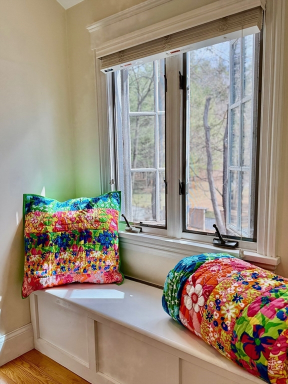 601 Lexington Road Concord, MA 01742 - Photo 10 of 16 a room with toys and a flower pot