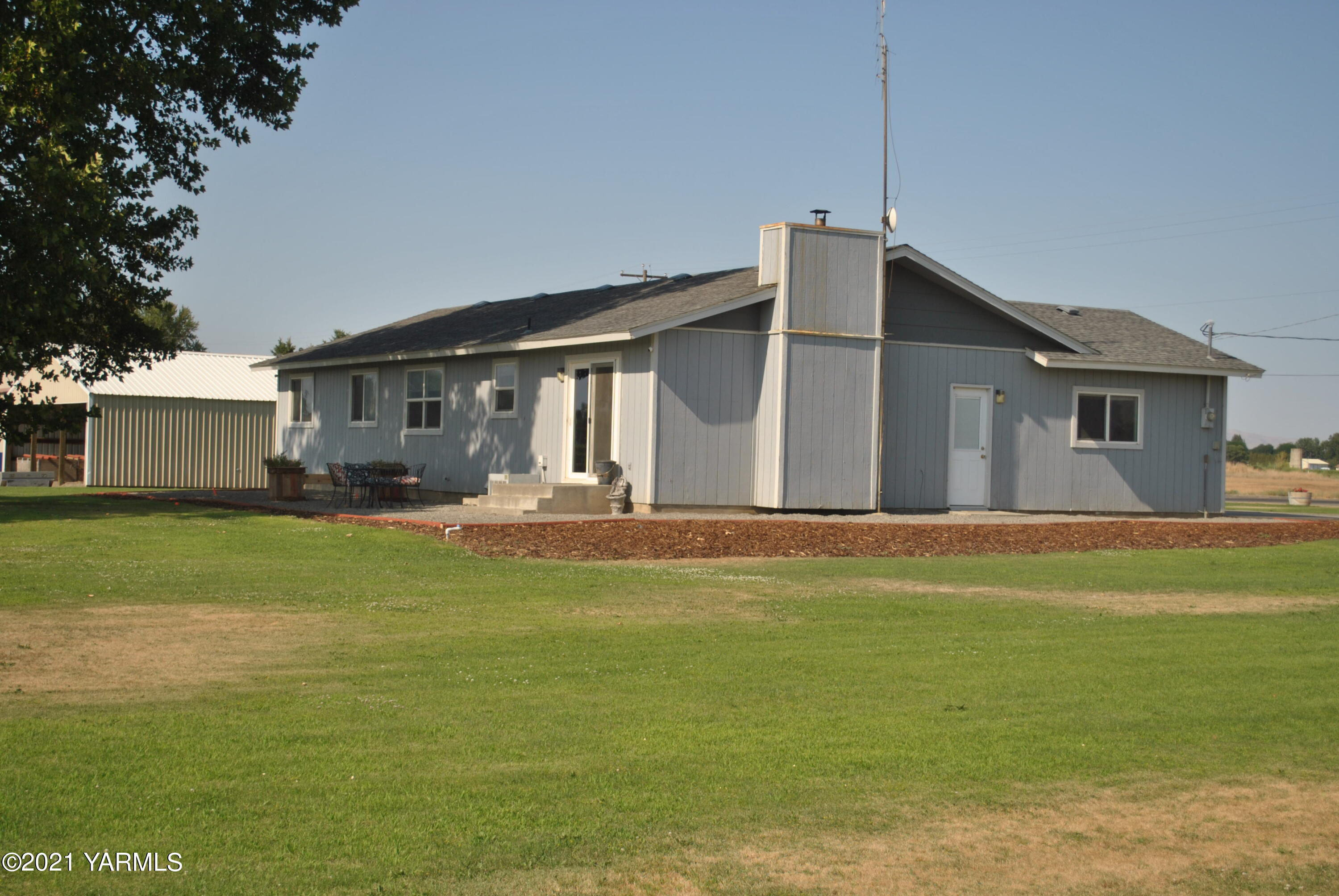 1890 County Line Road Grandview, WA 98930 - Photo 11 of 19 DSC_4072