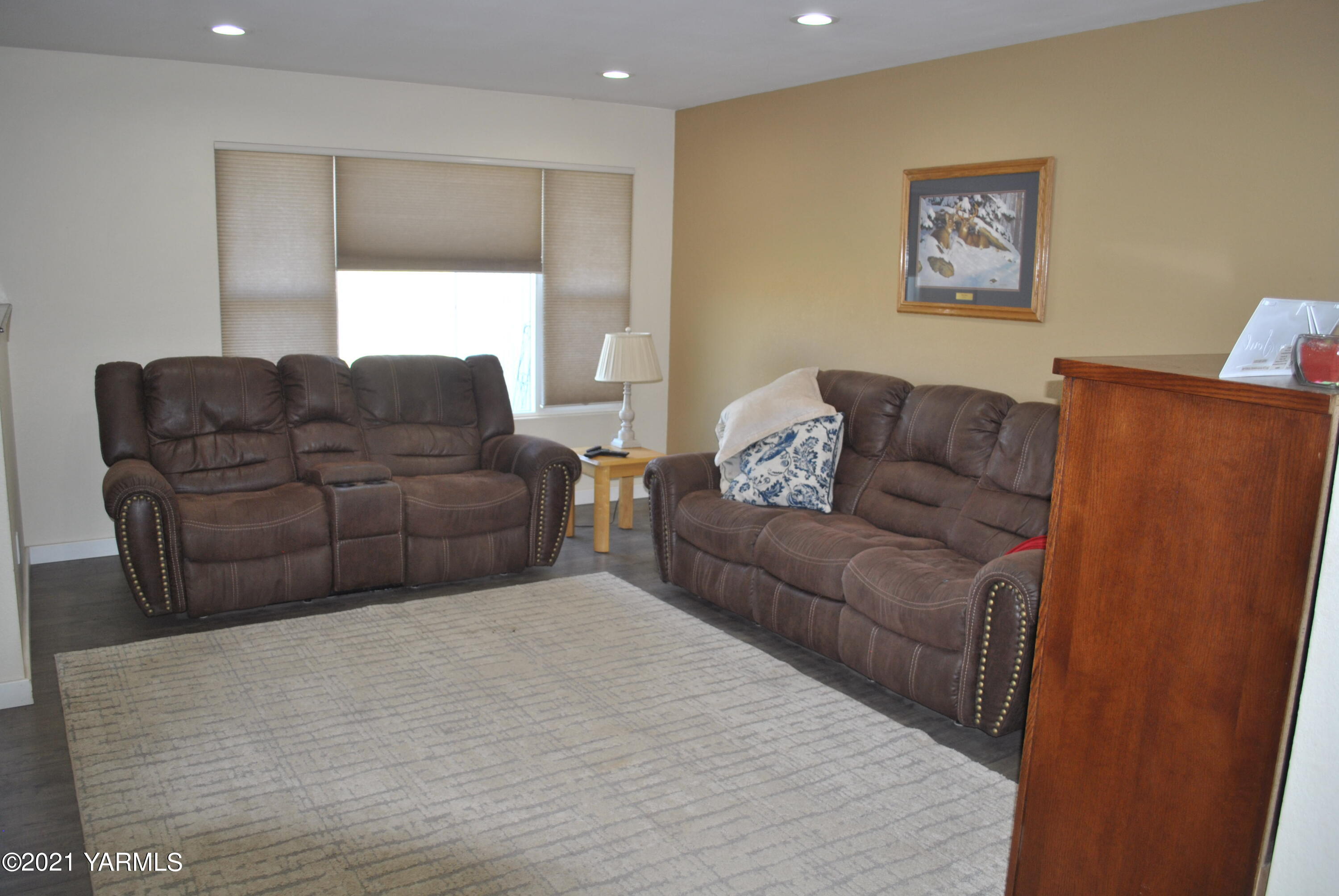 1890 County Line Road Grandview, WA 98930 - Photo 14 of 19 DSC_4054