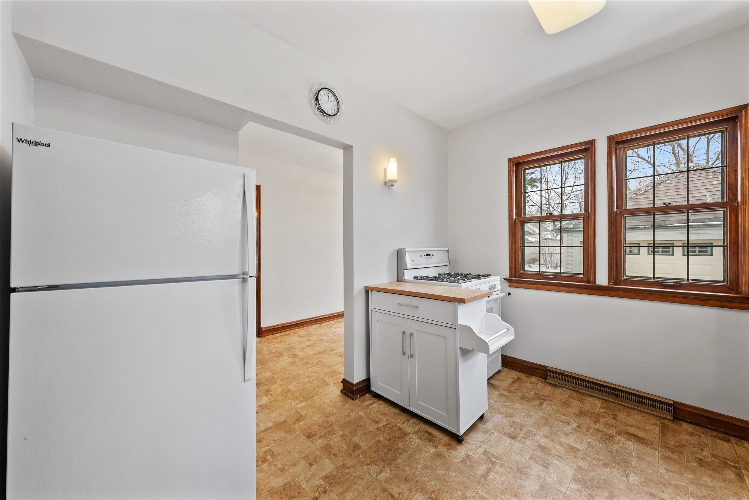 402 North 74th Street Milwaukee, WI 53213 - Photo 14 of 54 Kitchen