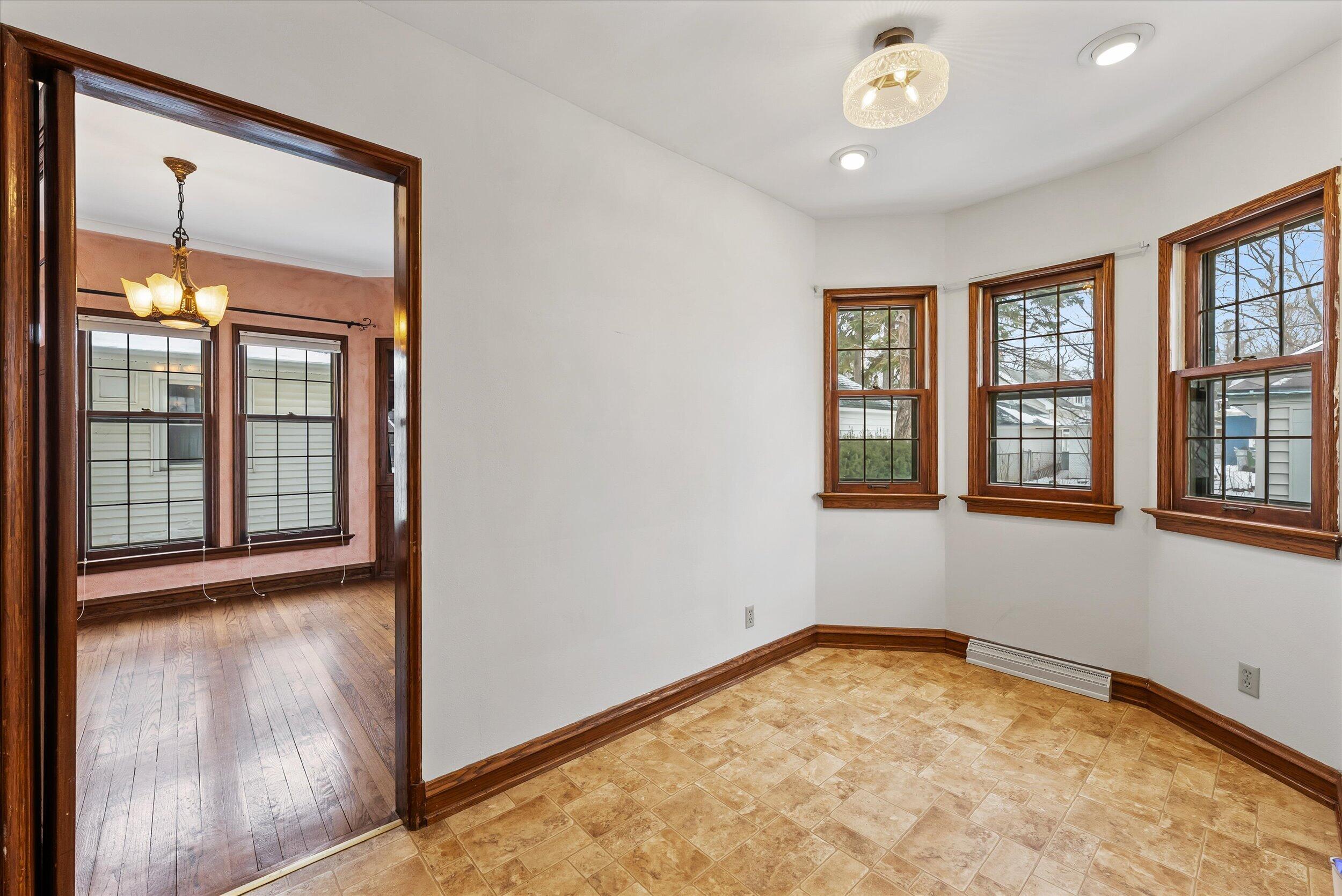 402 North 74th Street Milwaukee, WI 53213 - Photo 16 of 54 Kitchen