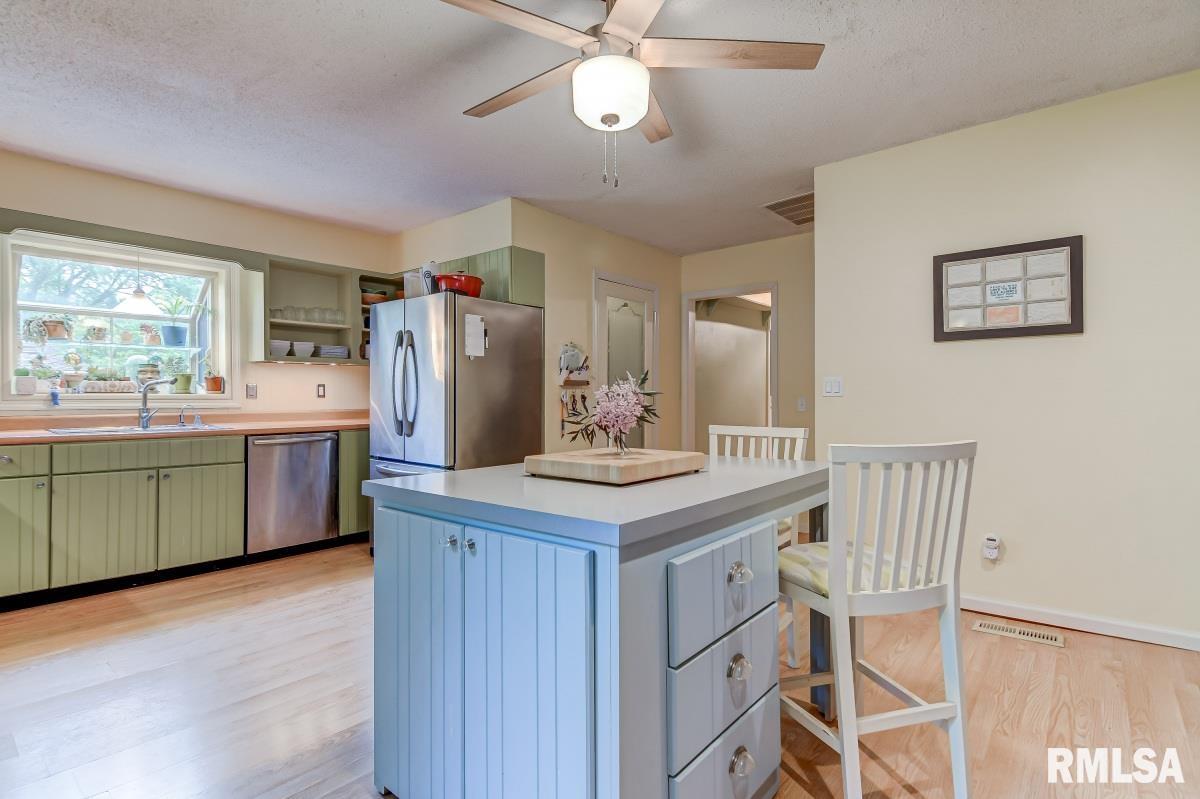 3 Delano Lane Springfield, IL 62703 - Photo 10 of 36 Gallery Image 10